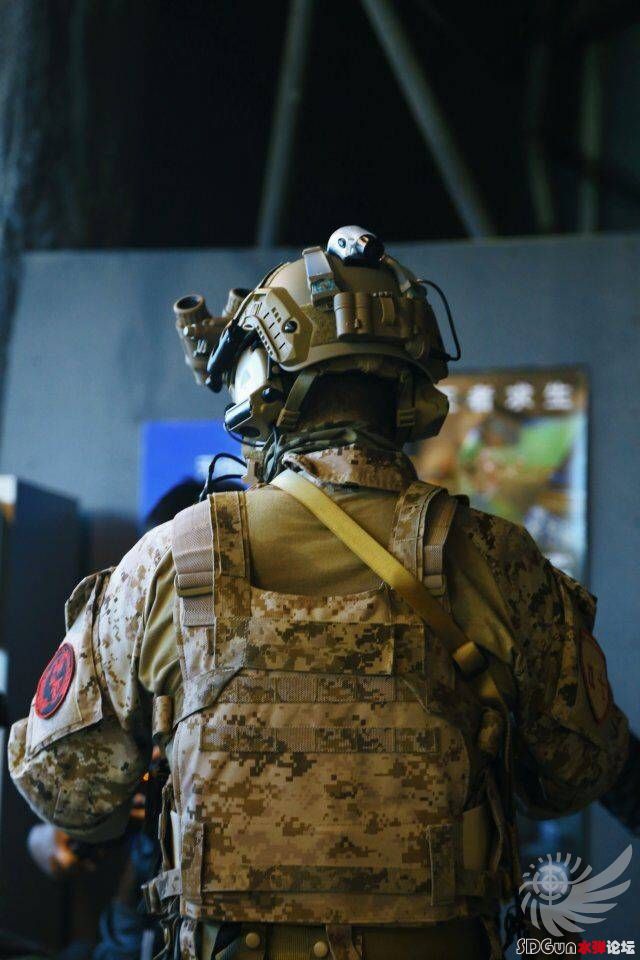 085515mc93eeldt3z3p5e1.jpg